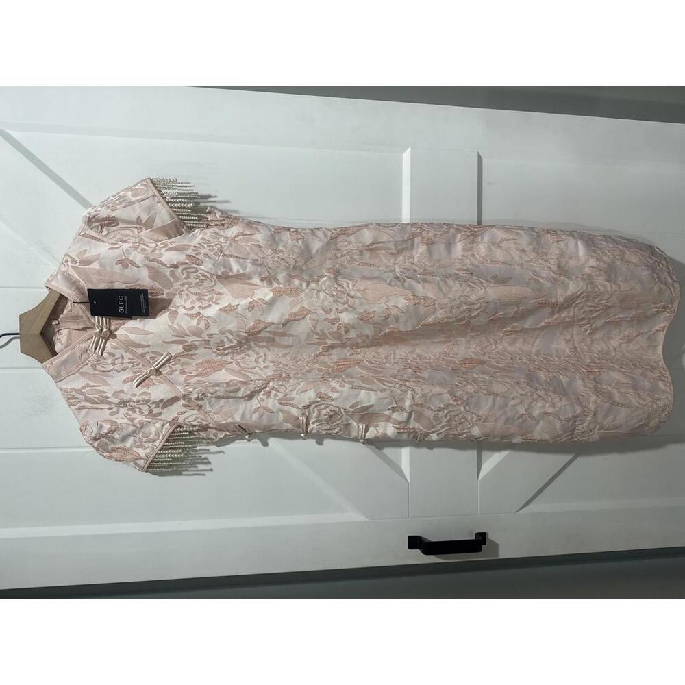 NWT Elegant Pink Floral Embroidered Cheongsam Dress with Beaded Fringe Sleeves